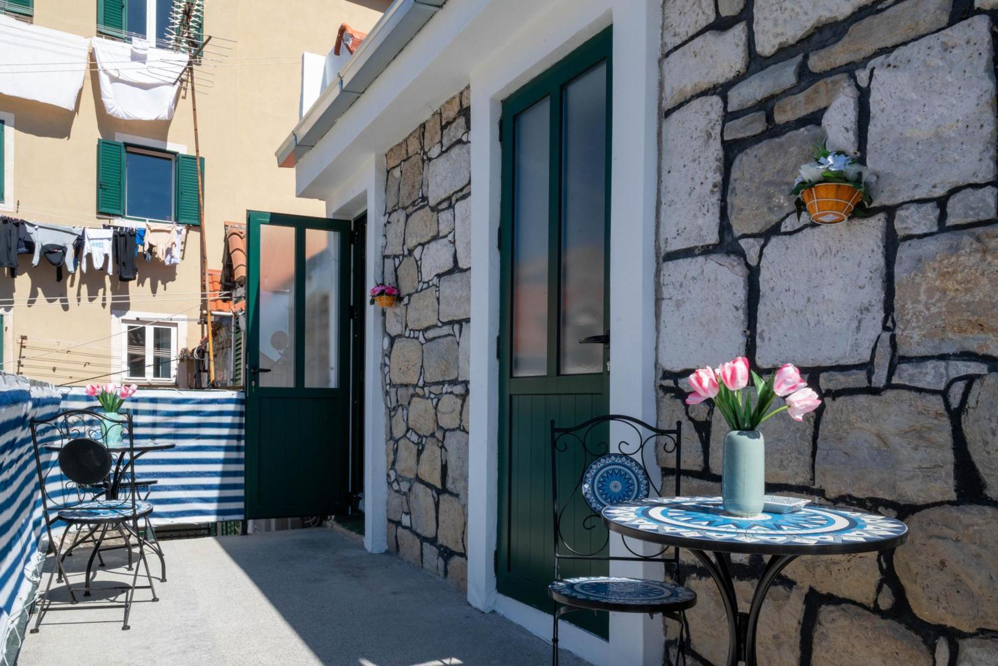 Guest House Ivona Сплит Екстериор снимка