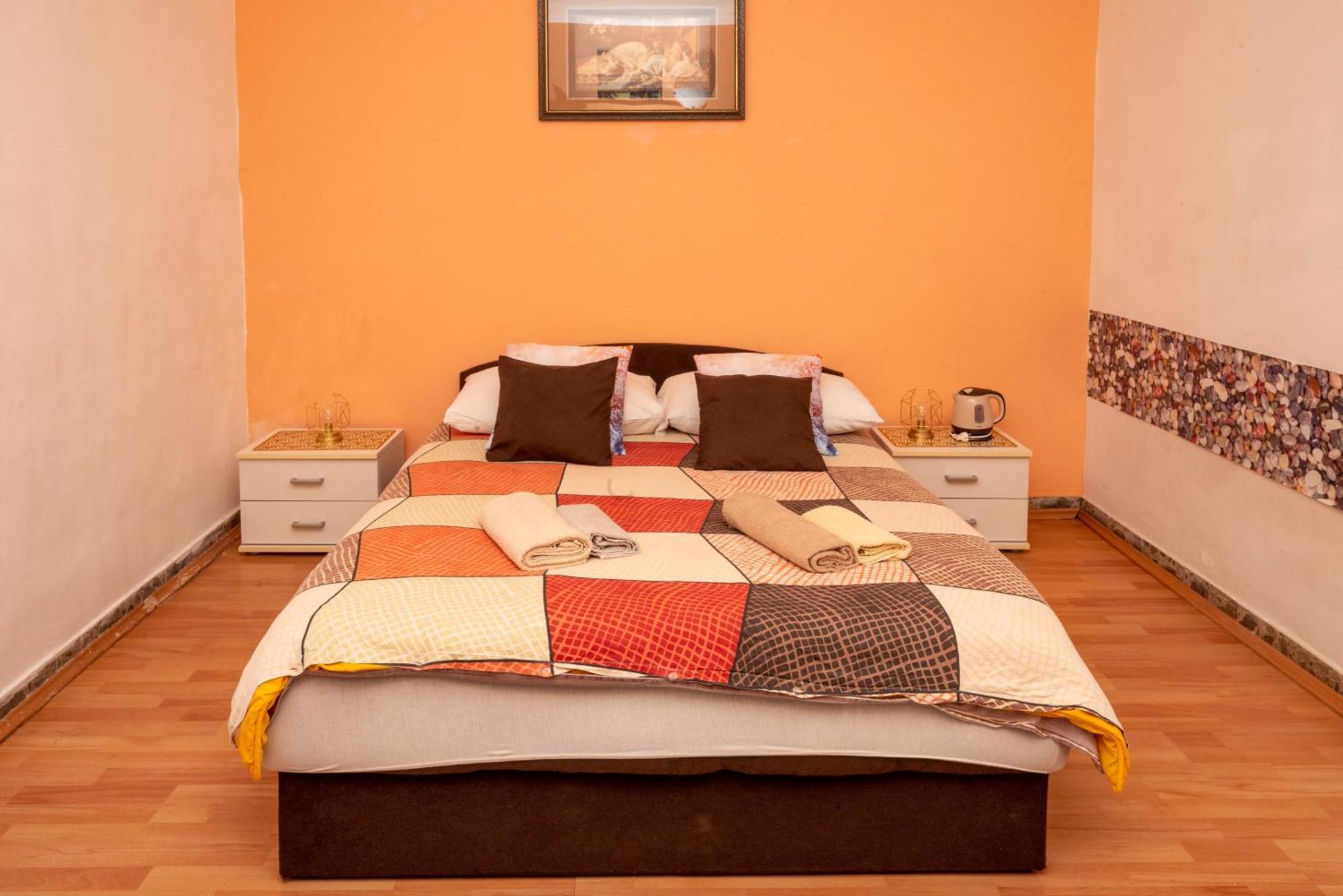 Guest House Ivona Сплит Екстериор снимка