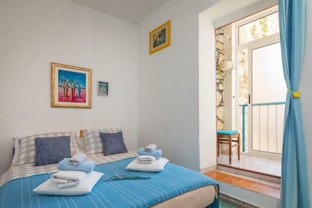 Guest House Ivona Сплит Екстериор снимка